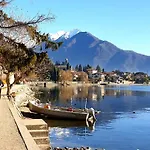Casa Lena Feriehus Gera Lario